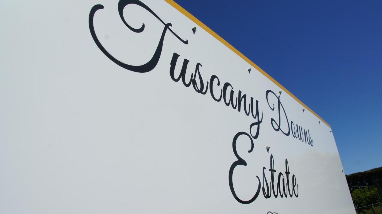Tuscany Downs Estate Darfield Exterior photo